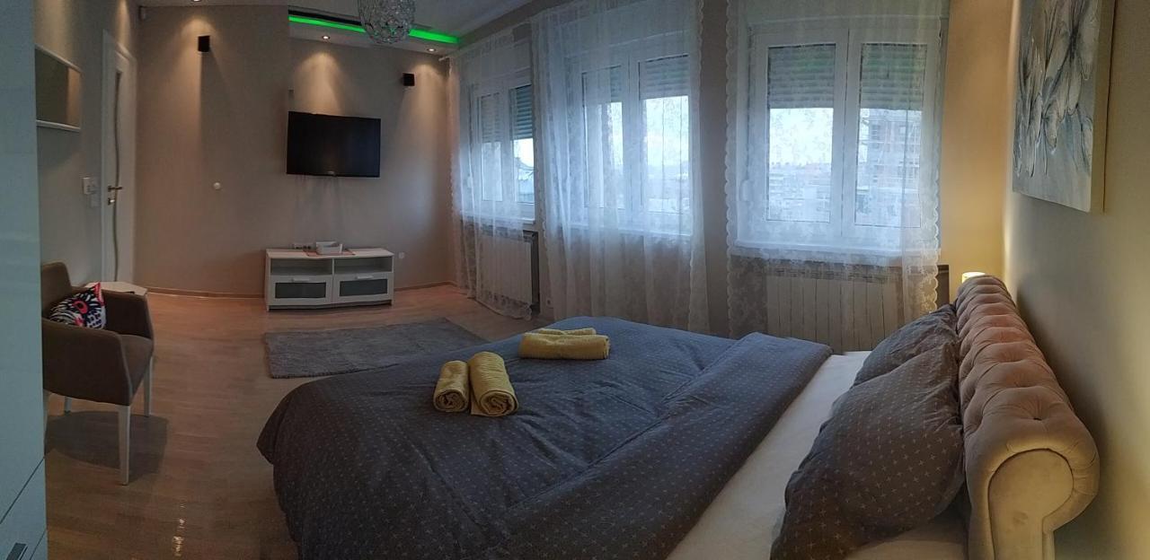 Savski Lux Beograd Bagian luar foto